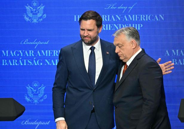 Hoher Besuch in Budapest: JD Vance und Viktor Orbán.