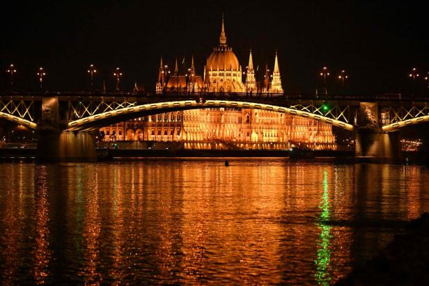 Ungarns Jugend tanzte für die "Revolution"