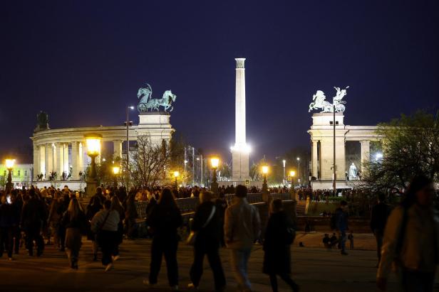 Ungarns Jugend tanzte für die "Revolution"