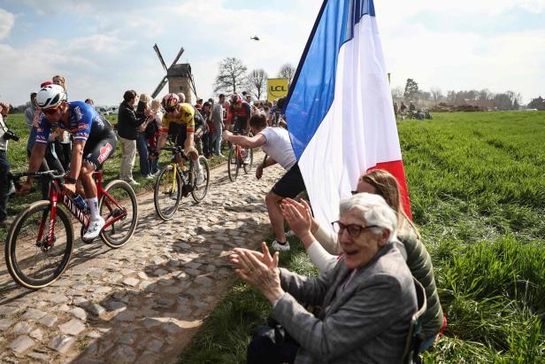 Die Fans zelebrieren das Radspektakel