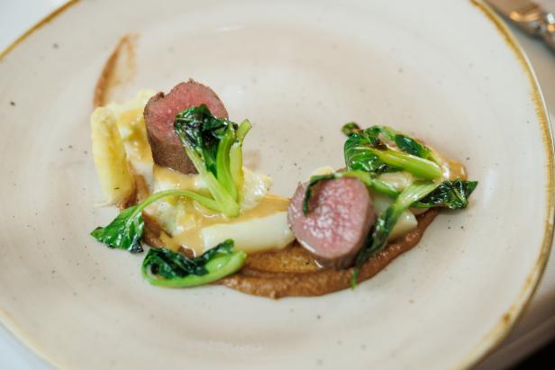 25 Jahre Vestib?l: Neuausrichtung mit ÑSchank & Tafelì im Burgtheater