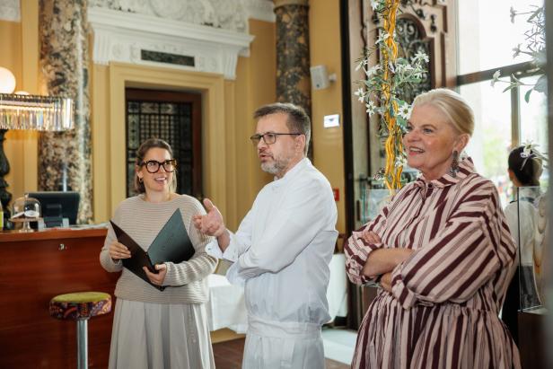 25 Jahre Vestib?l: Neuausrichtung mit ÑSchank & Tafelì im Burgtheater