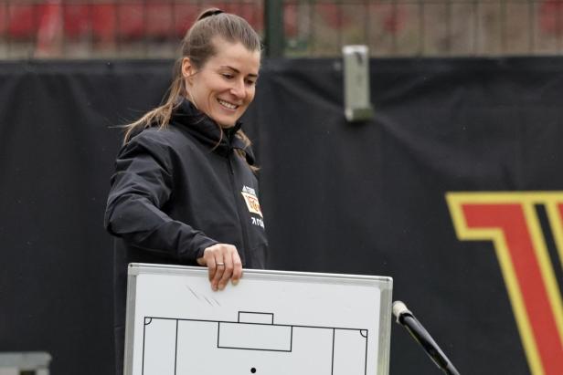 Marie-Louise Eta betreut Bundesligist Union Berlin bis zum Saisonende