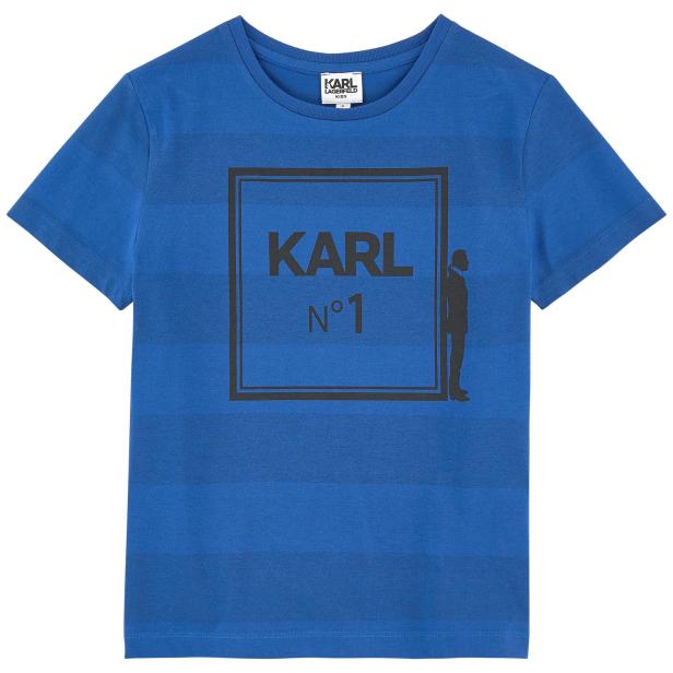 Ein blaues T-Shirt mit dem Aufdruck „Karl N°1“ und einer Silhouette von Karl Lagerfeld.