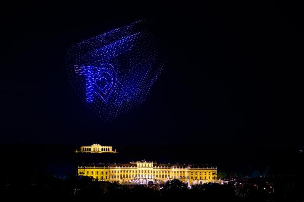 Show mit 3.000 Drohnen als Warm-Up für den 70. Song Contest