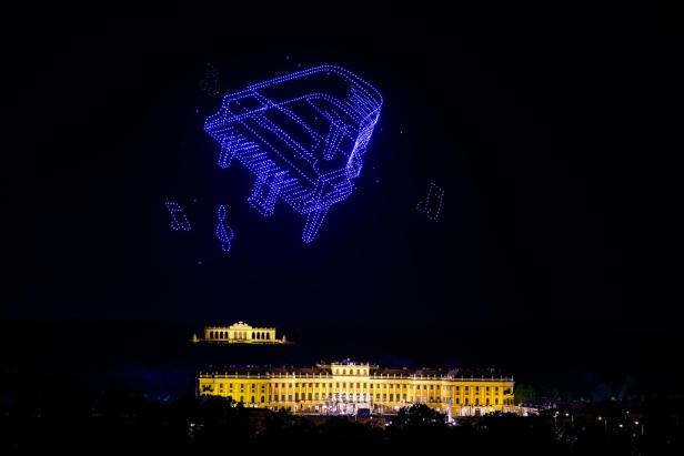 Show mit 3.000 Drohnen als Warm-Up für den 70. Song Contest