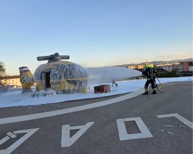 Löscheinsatz beim Übungsobjekt