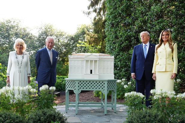Camilla und Charles im Garten des Weißen Hauses