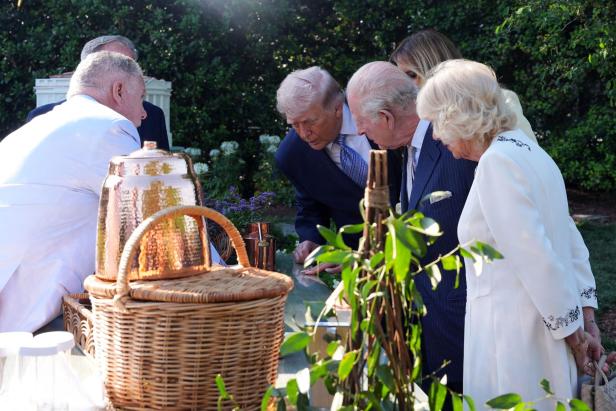 Camilla und Charles im Garten des Weißen Hauses