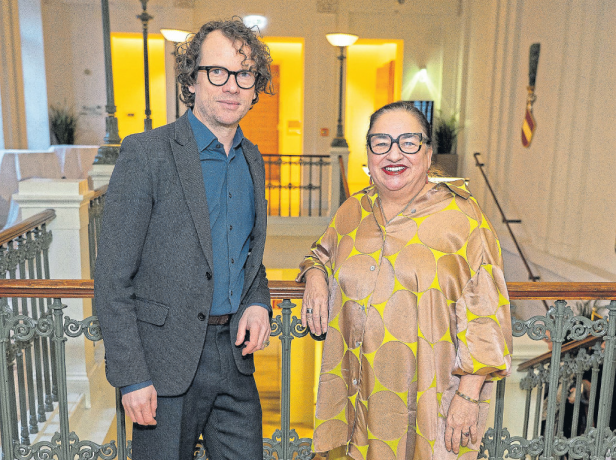 Autor Martin Prinz und Maria Happel (künstlerische Leitung)