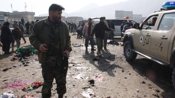 Dutzende Tote bei Anschlag in Kabul