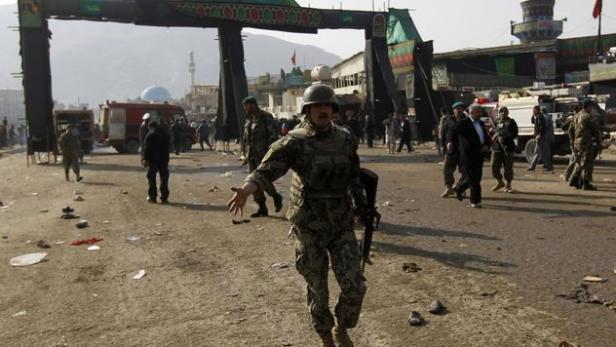 Dutzende Tote bei Anschlag in Kabul