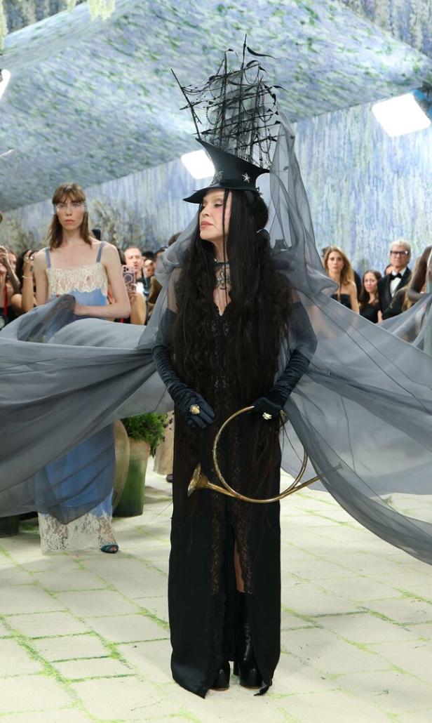 US-ENTERTAINMENT-FASHION-CELEBRITY-MUSEUM-METGALA