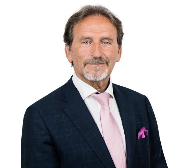 Porträt von Harald G. Janisch, Wiener Fachgruppenobmann