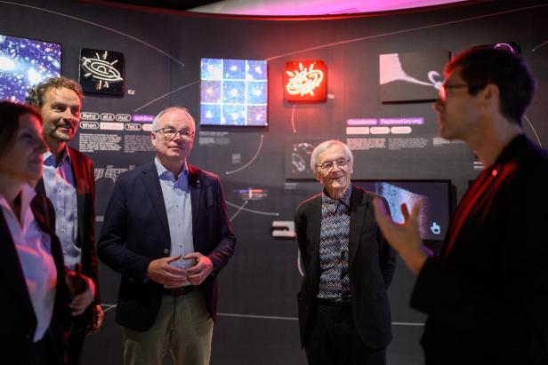 Hetzer, Pernkopf und Schüssel im VISTA Science Experience Center, das 2025 eröffnet wurde.