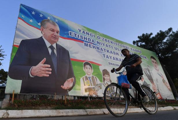 UZBEKISTAN-AFGHANISTAN-POLITICS-ECONOMY-BORDER