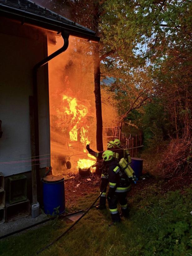 Brand beim Wald