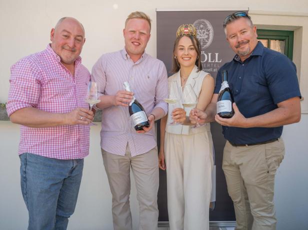Im Radlbrunner Weingut Pröll knallten die Sektkorken