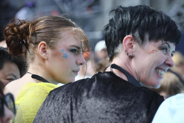 Alles Song Contest: Fans freuen sich über Gemeinschaft und Sicherheit