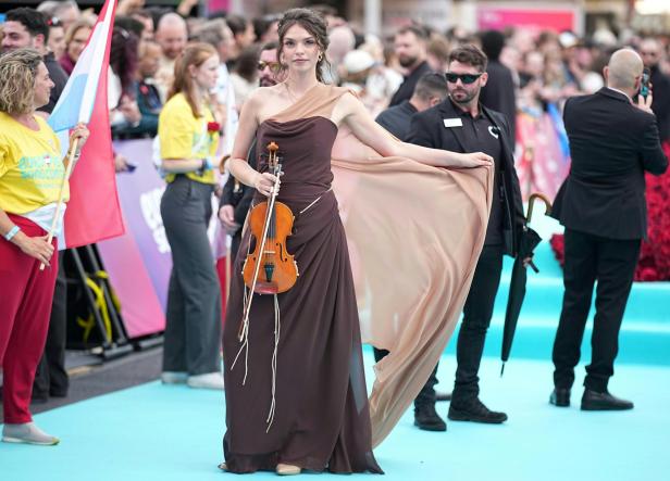 Alles Song Contest: Fans freuen sich über Gemeinschaft und Sicherheit