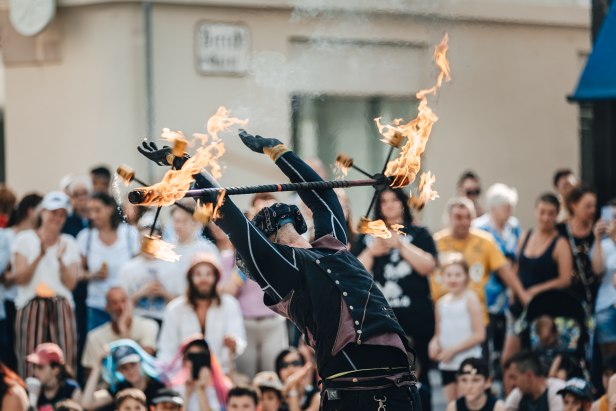 Ein Feuerkünstler 