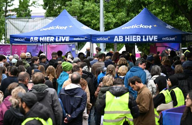 ESC-Sing-Along vor der Volksoper: Singin' in the Rain