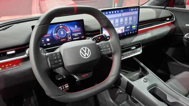VW ID.Polo GTI Innenraum: Der GTI-Knopf entfesselt alle Motorkräfte.