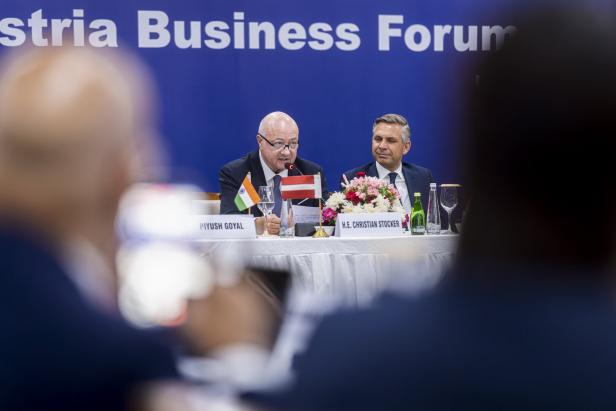 Christian Stocker und Wirtschaftsminister Wolfgang Hattmannsdorfer