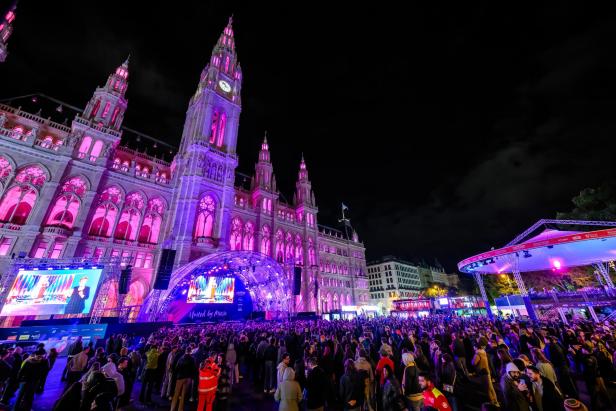 Maskierte ESC-Legenden Lordi feiern Jubiläum in Wien