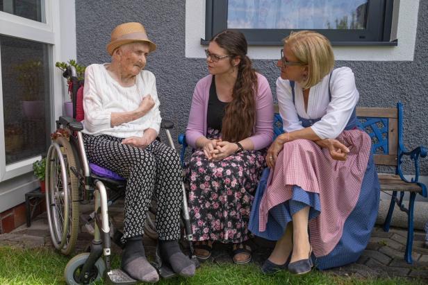 LH Johanna Mikl-Leitner besuchte Anna Wagner 