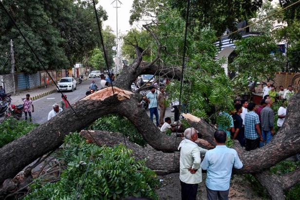 Schwere Unwetter in Nordindien