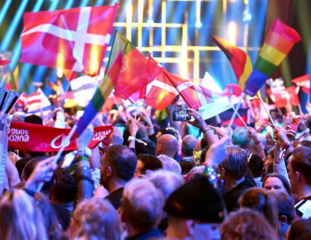 ESC-Gewinnerin Dara: Wer ist die Sängerin aus Bulgarien?