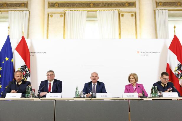 Dieter Csefan, Jörg Leichtfried, Gerhard Karner, Ingrid Thurnher und Michael Takacs