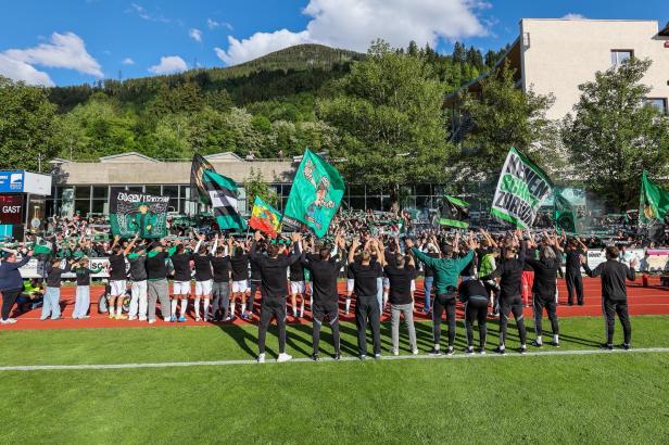 2022 musste der FC Wacker zwangsabsteigen in die 5. Liga. Nun kehrt der Klub in den Profifußball zurück