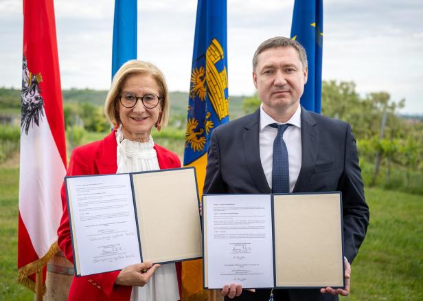 Landeshauptfrau Johanna Mikl-Leitner mit Maksym Kozytskyy, Governor der Regionalverwaltung Lwiw 