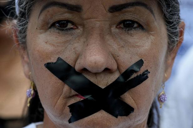 TOPSHOT-VENEZUELA-CRISIS-PRISONERS