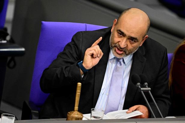 GERMANY-POLITICS-BUDGET