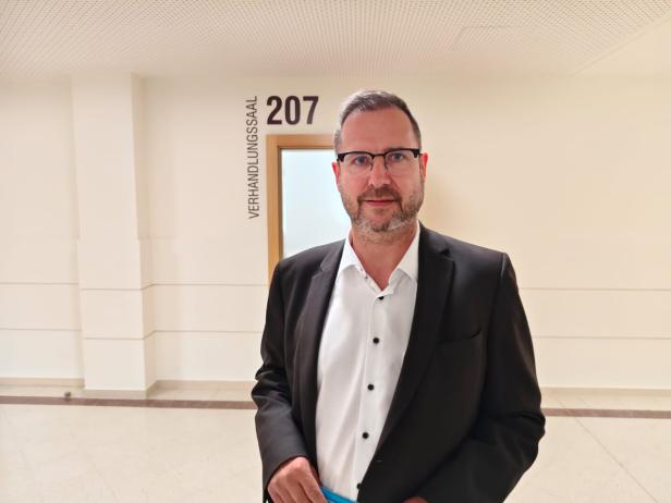 Christian Hafenecker im Landesgericht Wien. 