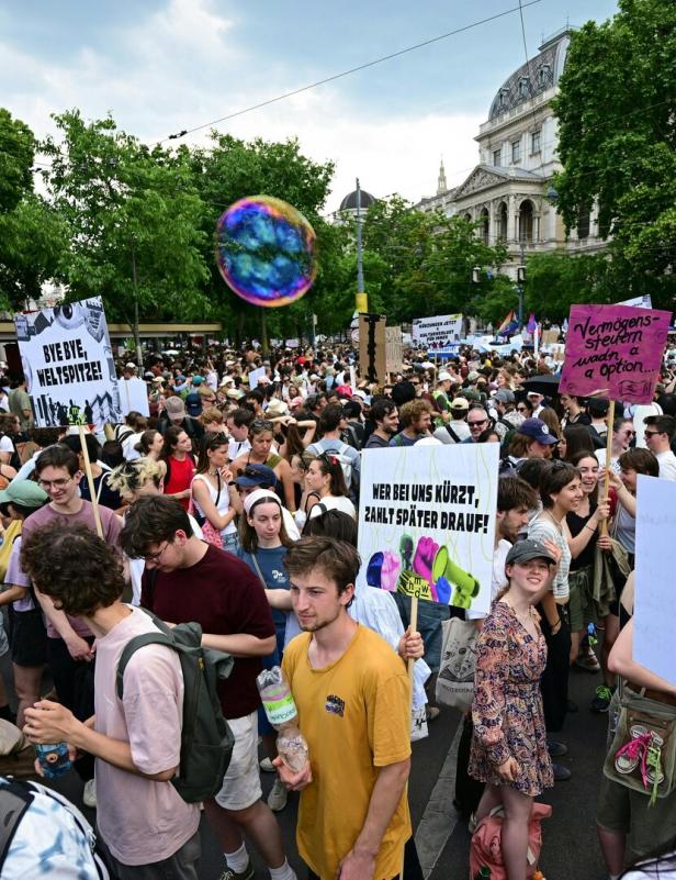 WIEN: GROSS-DEMONSTRATION GEGEN EINSPARUNGEN AN UNIVERSITÄTEN