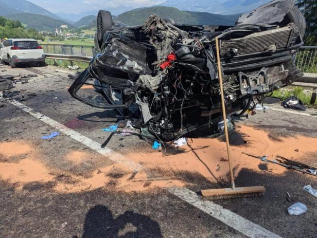 Unfallauto bei Bruneck