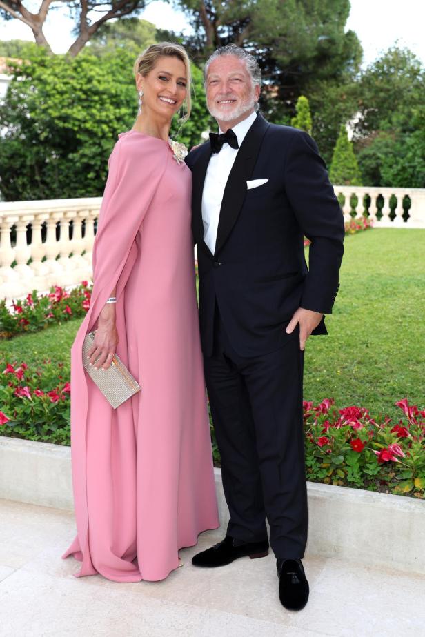 Prinzessin Tatiana und Elias Sacal festlich gekleidet in Cannes