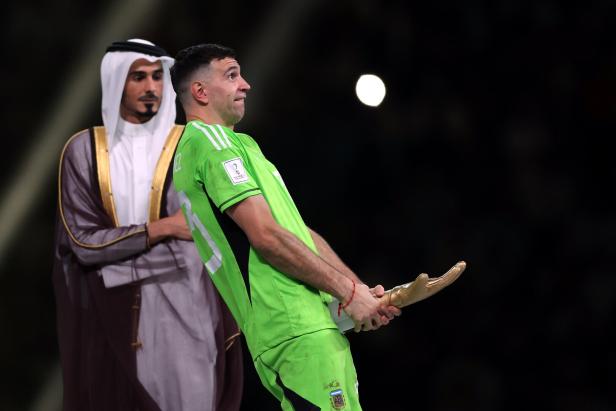 Emiliano Martínez bei der Ehrung 2022