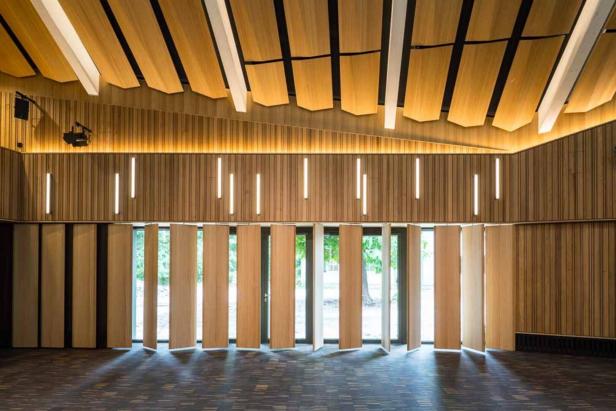 Für die Architektur des Konzertsaals zeichnet Johannes Kraus verantwortlich.