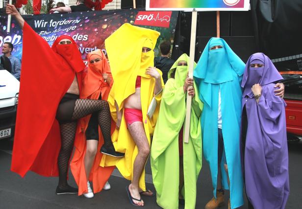 Wiener Regenbogenparade 2017