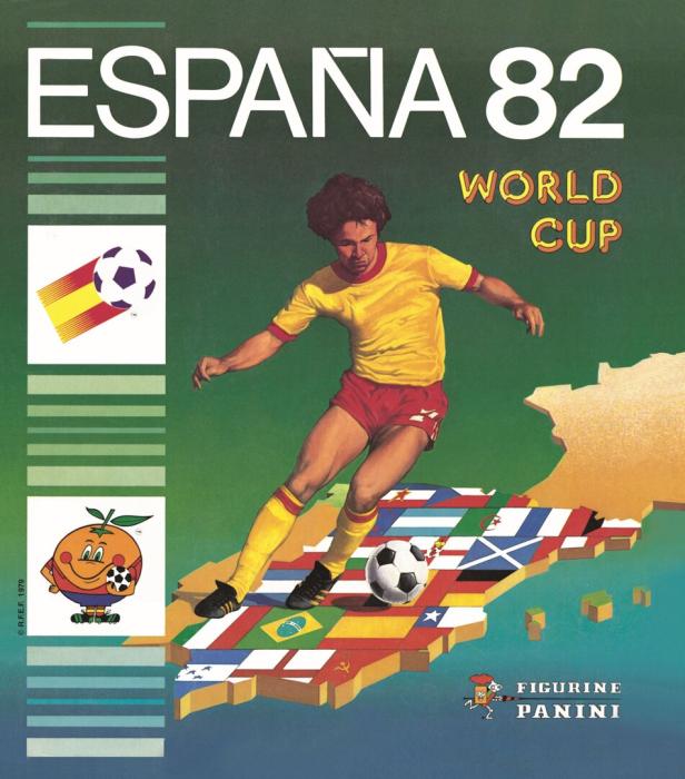 Ein Fußballspieler dribbelt auf einer Karte Europas mit Flaggen, "España 82 World Cup" steht oben.
