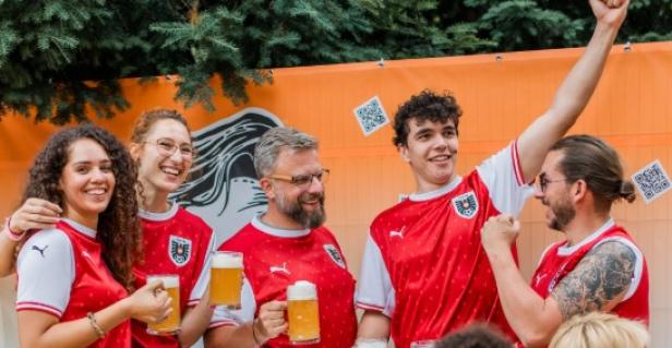 Salettl im alten AKH: Biergarten-Atmosphäre mit viele Plätzen.