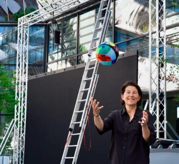 FRANCIS wird zur Public-Viewing-Arena Wiens