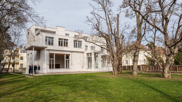 Gartenansicht der Villa Beer