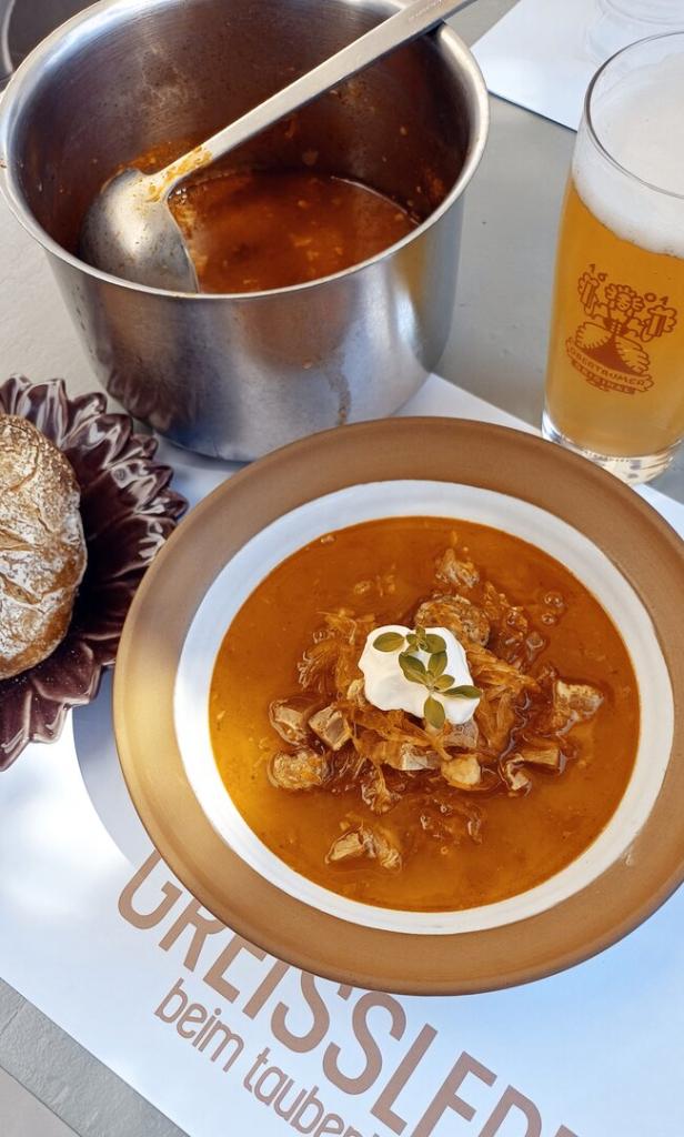 Burgenländischer Klassiker: die pannonische Krautsuppe. 