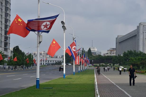 TOPSHOT-NKOREA-CHINA-DIPLOMACY